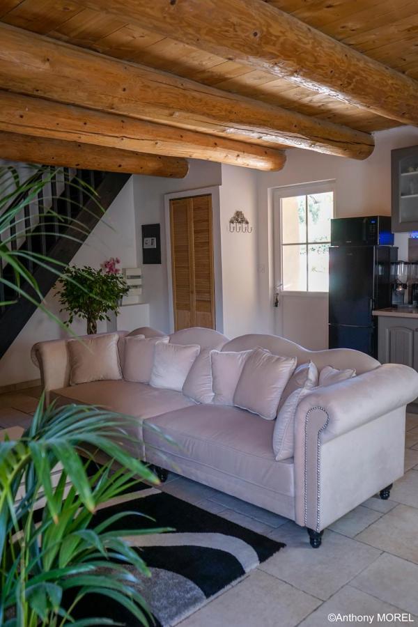 Bed and Breakfast Desir'Oom Cabannes Екстер'єр фото