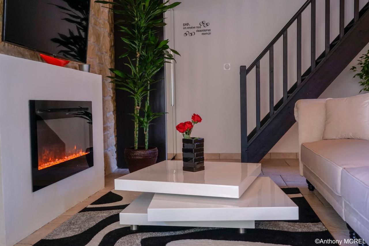 Bed and Breakfast Desir'Oom Cabannes Екстер'єр фото